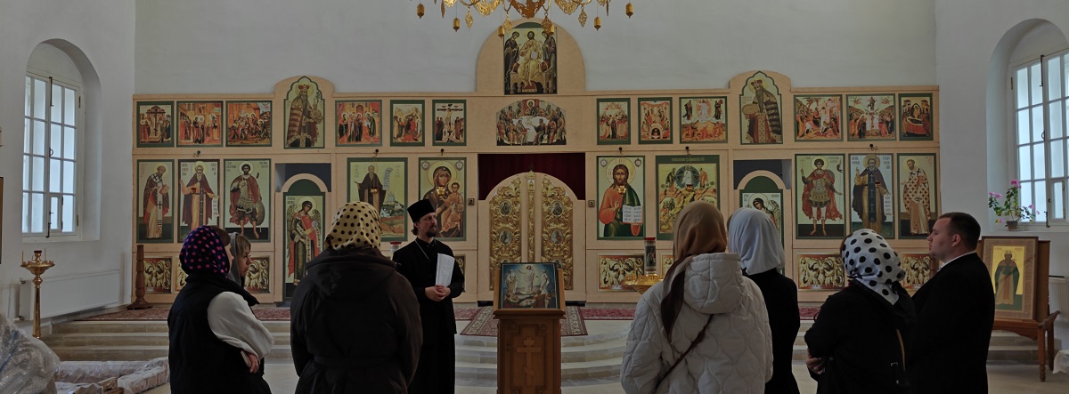 От средневекового процесса до лагеря принудительных работ: студенты Смоленского филиала Международного юридического института  в Авраамиевом монастыре